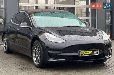 Tesla Model 3  2019