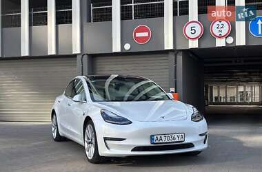Tesla Model 3  2020