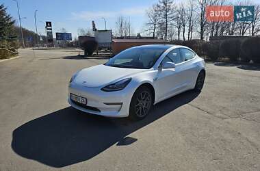 Tesla Model 3  2019