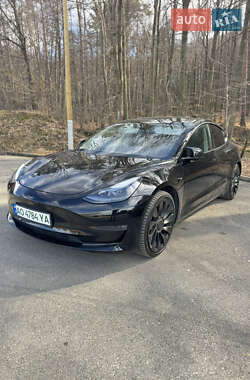 Tesla Model 3  2021