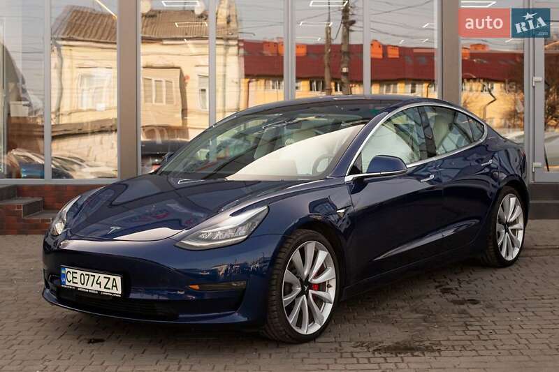 Седан Tesla Model 3 2018 в Черновцах фото Седан Tesla Model 3 2018 в Черновцах