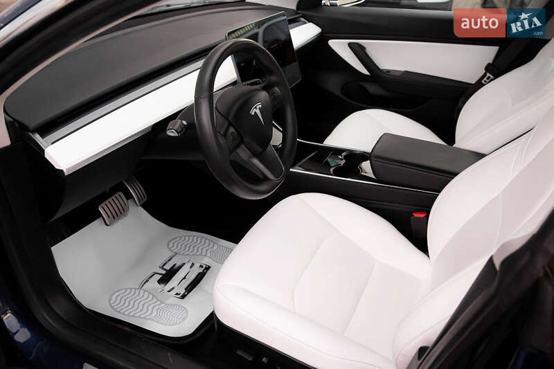 Седан Tesla Model 3 2018 в Черновцах фото 8 Седан Tesla Model 3 2018 в Черновцах