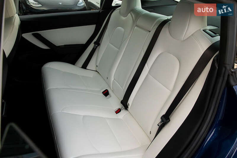 Седан Tesla Model 3 2018 в Черновцах фото 9 Седан Tesla Model 3 2018 в Черновцах