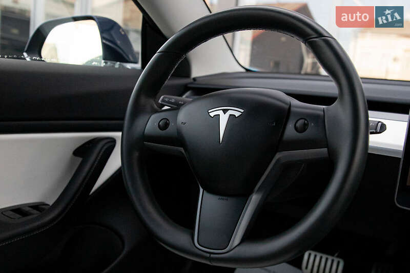 Седан Tesla Model 3 2018 в Черновцах фото 11 Седан Tesla Model 3 2018 в Черновцах
