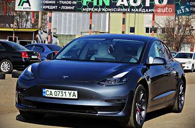 Tesla Model 3  2021