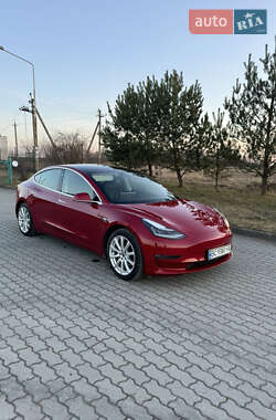 Tesla Model 3  2019