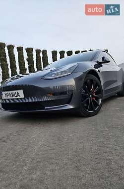 Tesla Model 3  2018