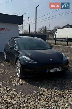 Tesla Model 3  2018
