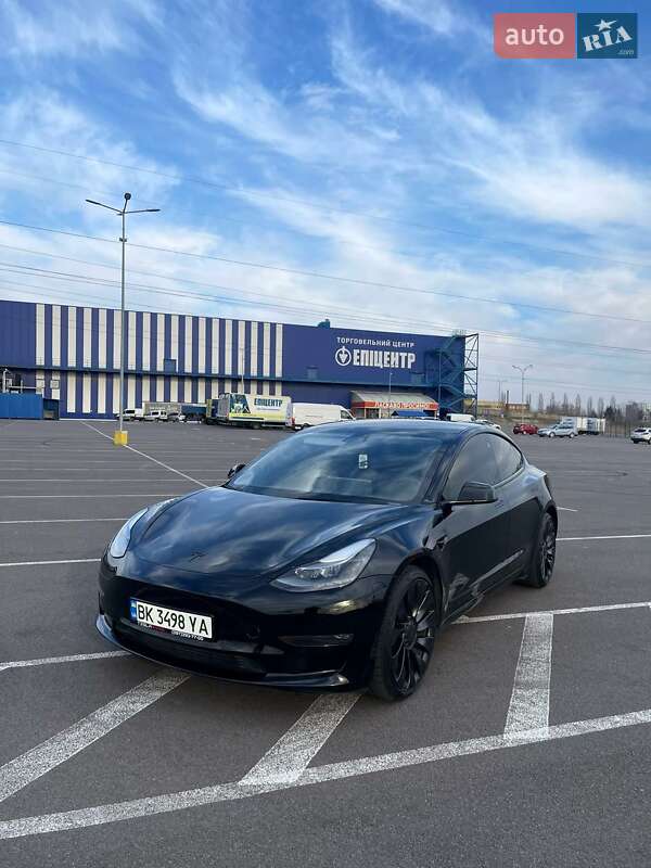 Седан Tesla Model 3 2022 в Ровно фото 2 Седан Tesla Model 3 2022 в Ровно