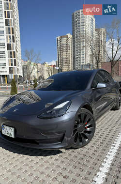Tesla Model 3  2022