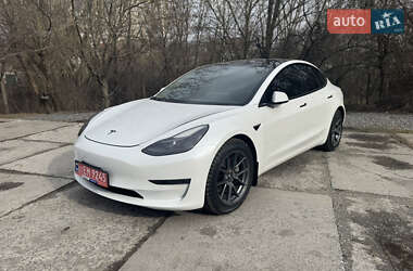 tesla model-3 2021 в Шепетовка от профессионального продавца Валерій