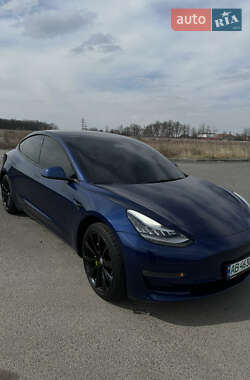 Tesla Model 3  2019