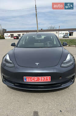 Tesla Model 3  2021