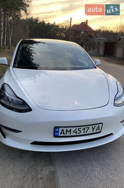 Tesla Model 3  2019