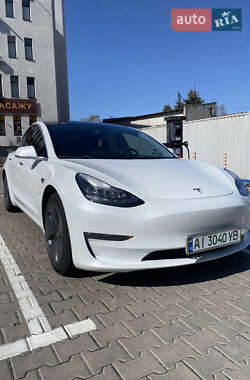 Tesla Model 3  2019