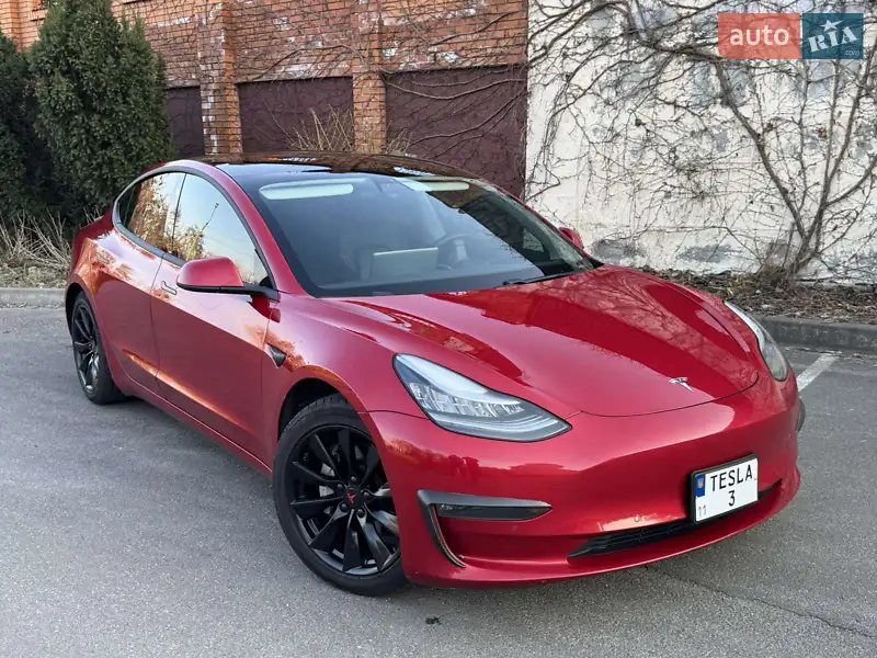 Tesla Model 3 2020