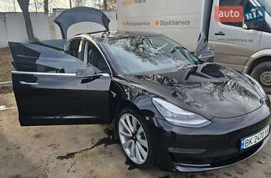 Tesla Model 3 2019