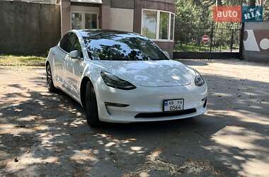 Tesla Model 3  2020