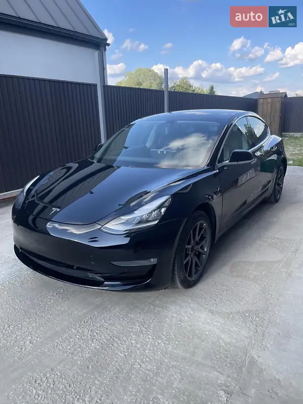 Tesla Model 3 2019
