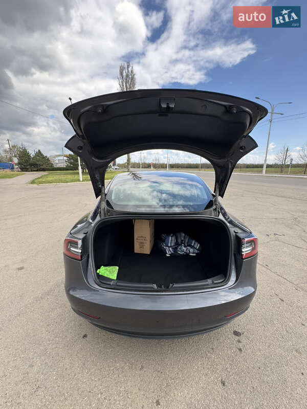 Седан Tesla Model 3 2023 в Одесі фото 11 Седан Tesla Model 3 2023 в Одесі