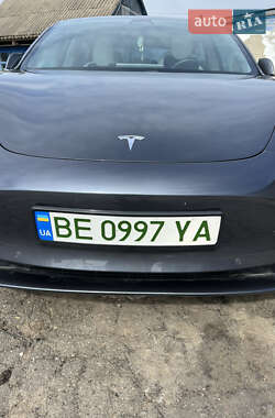 Tesla Model 3  2018