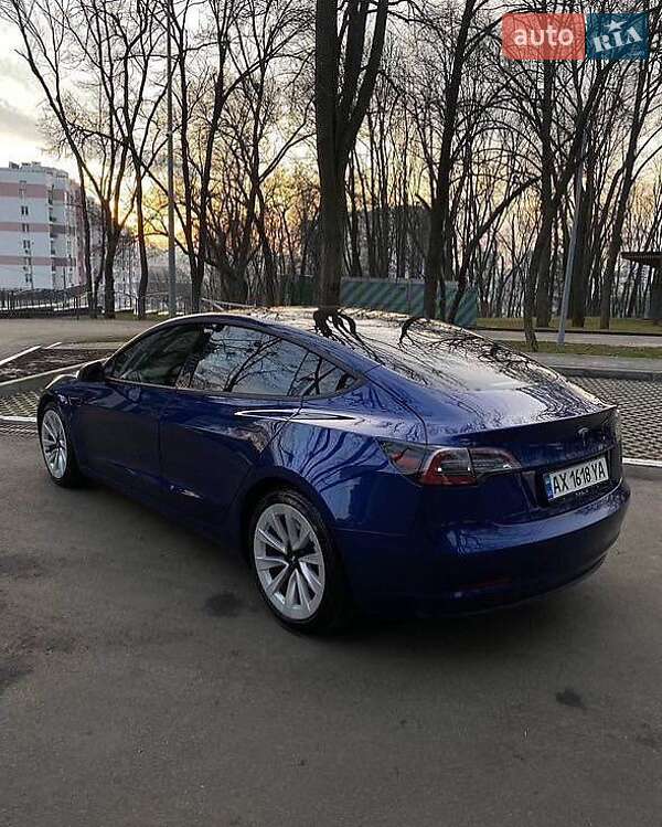 Седан Tesla Model 3 2021 в Киеве фото 4 Седан Tesla Model 3 2021 в Киеве