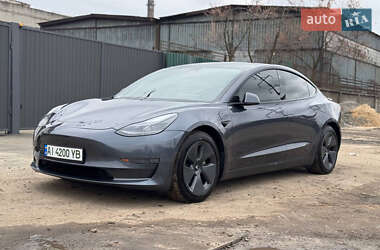 Tesla Model 3  2021