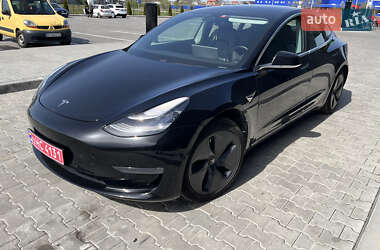 Tesla Model 3  2019