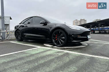 Седан Tesla Model 3 2019 в Киеве