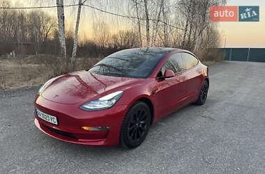 Tesla Model 3  2021
