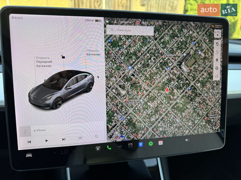 Седан Tesla Model 3 2018 в Черкассах