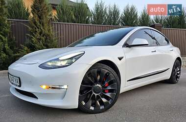 Tesla Model 3  2022