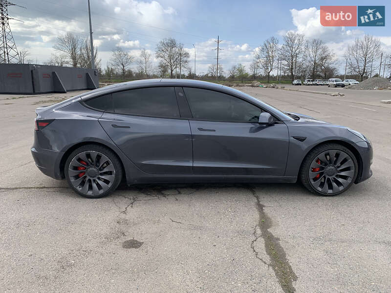 Седан Tesla Model 3 2021 в Одессе
