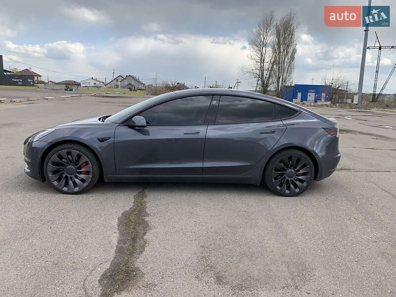 Седан Tesla Model 3 2021 в Одессе