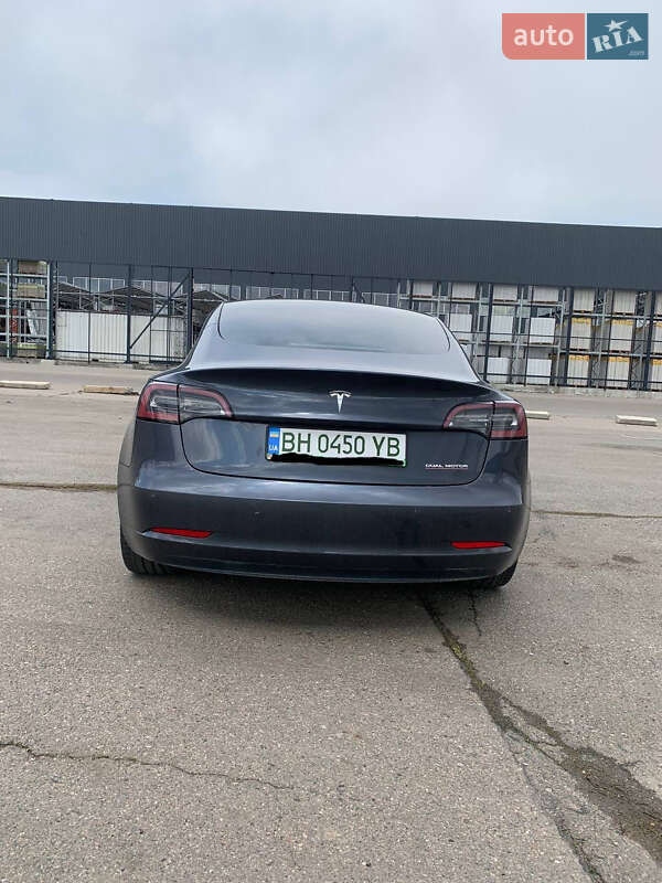 Седан Tesla Model 3 2021 в Одессе