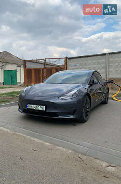Tesla Model 3  2021