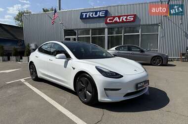 Tesla Model 3  2019