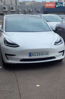 Tesla Model 3 2019