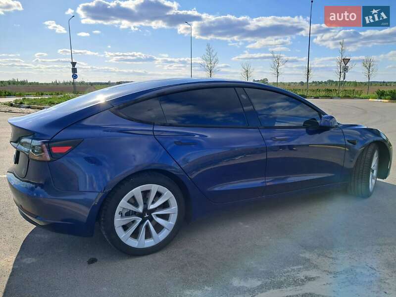 Tesla Model 3 2022