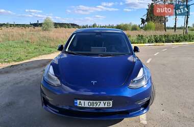 Tesla Model 3  2022