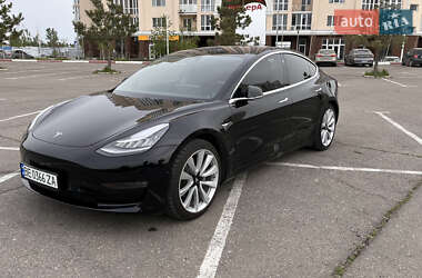 Tesla Model 3  2019