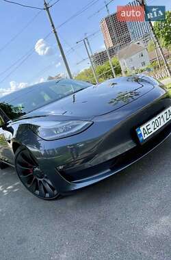 Седан Tesla Model 3 2022 в Дніпрі