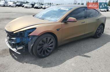 Tesla Model 3  2022