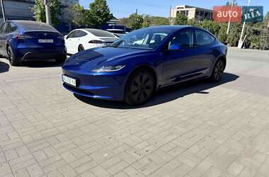 Tesla Model 3  2023