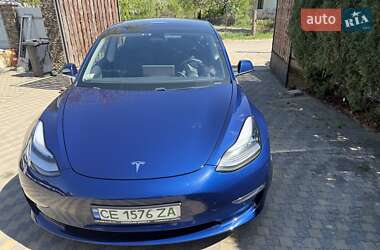 Tesla Model 3  2020