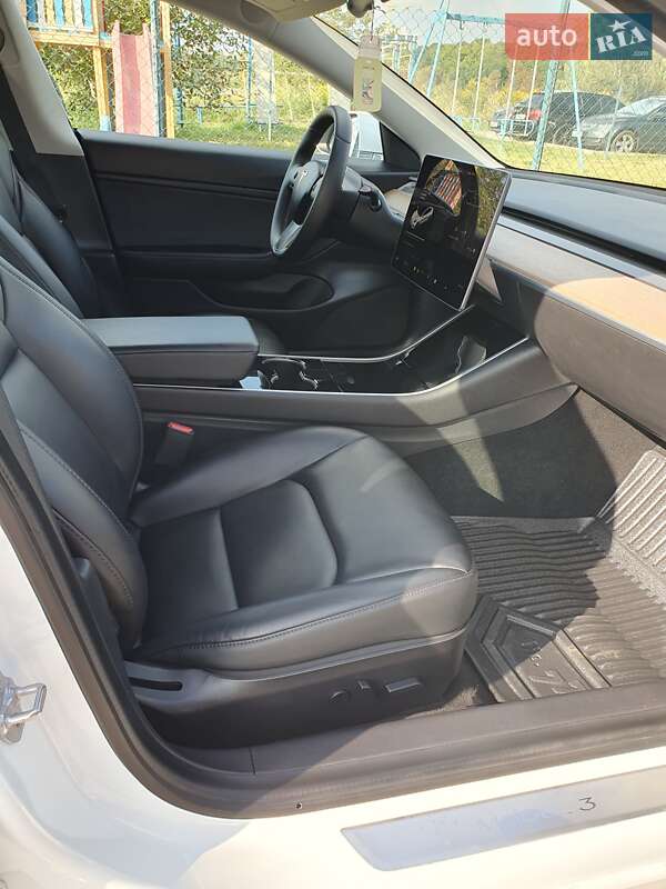 Седан Tesla Model 3 2020 в Ровно фото 43 Седан Tesla Model 3 2020 в Ровно