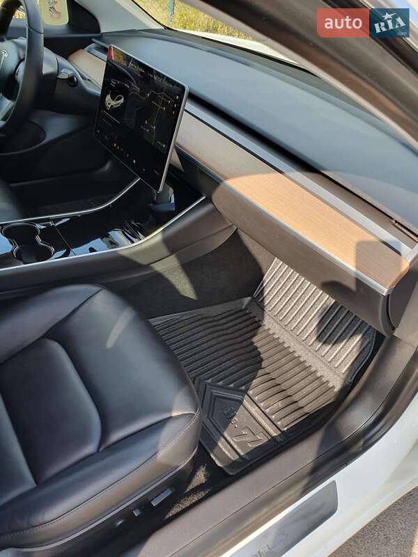 Седан Tesla Model 3 2020 в Ровно фото 45 Седан Tesla Model 3 2020 в Ровно