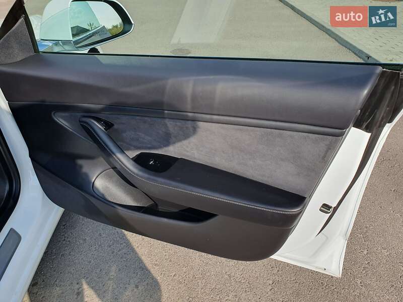 Седан Tesla Model 3 2020 в Ровно фото 48 Седан Tesla Model 3 2020 в Ровно