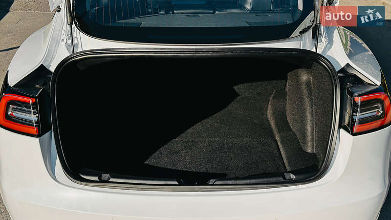 Седан Tesla Model 3 2020 в Ровно фото 55 Седан Tesla Model 3 2020 в Ровно