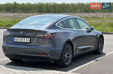 Седан Tesla Model 3 2019 в Виннице